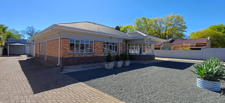 To Let 4 Bedroom Property for Rent in Bethlehem Free State